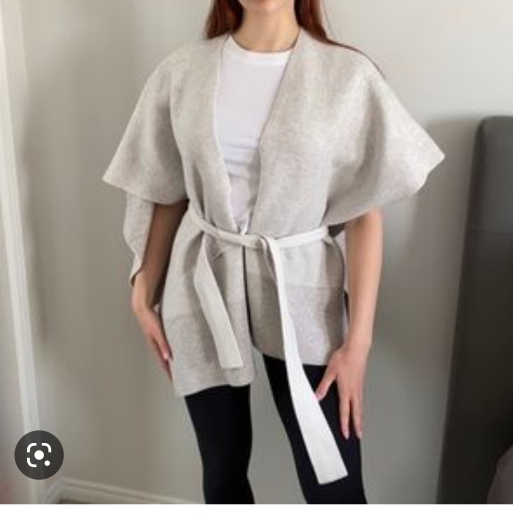 Club Monaco poncho